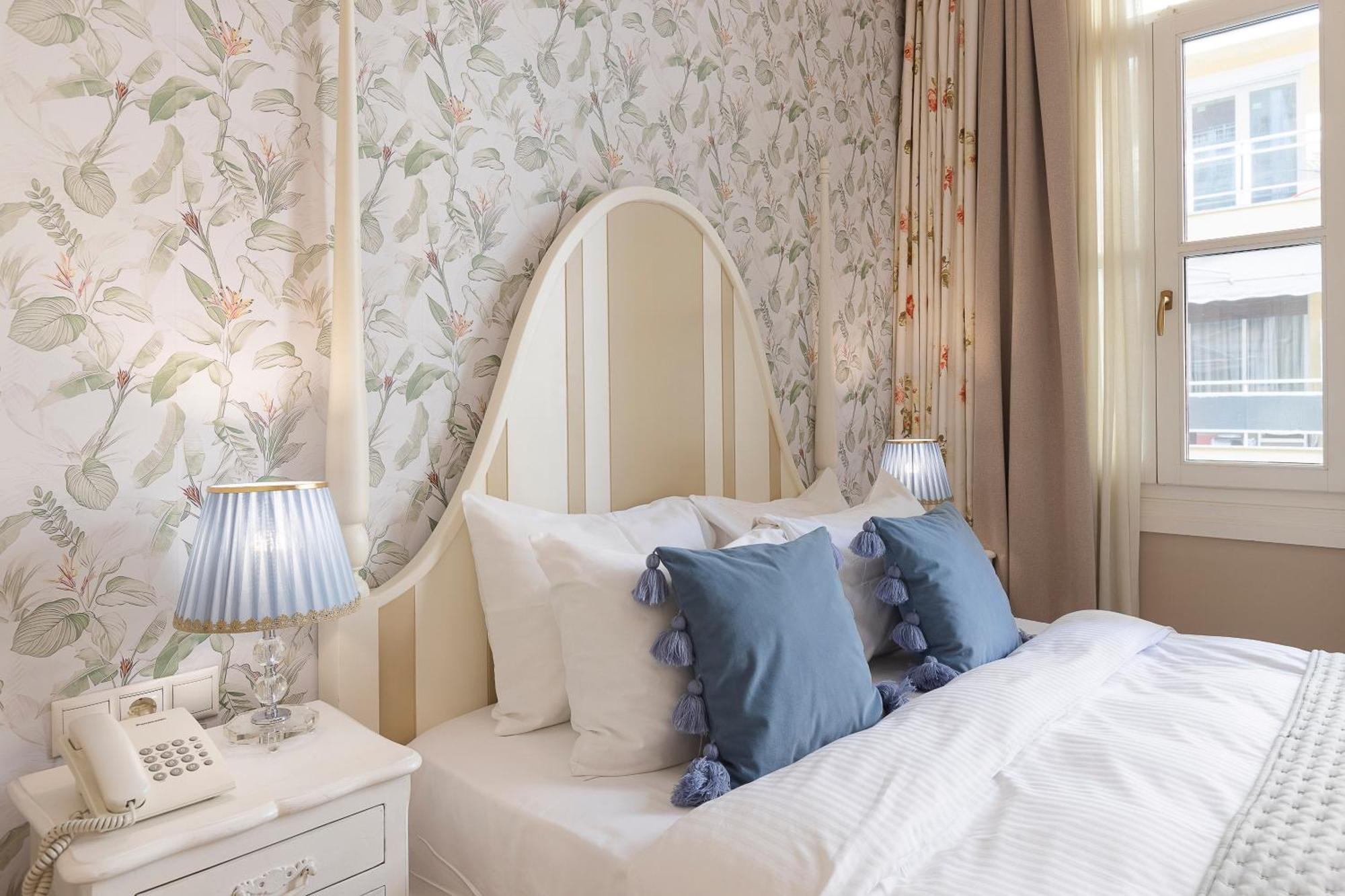 Gatto Perso Luxury Studio Apartments Tesalonika Bagian luar foto