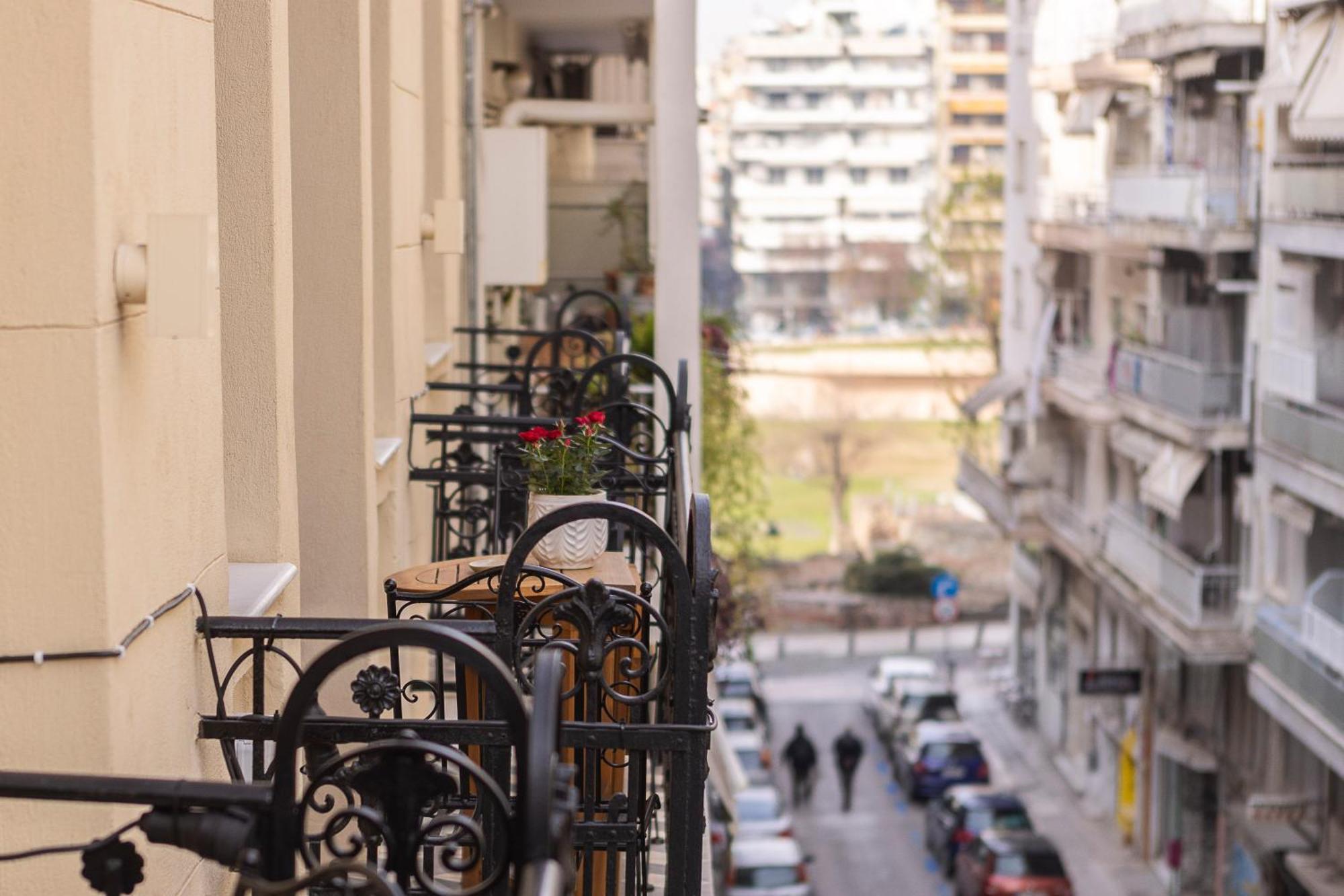 Gatto Perso Luxury Studio Apartments Tesalonika Bagian luar foto