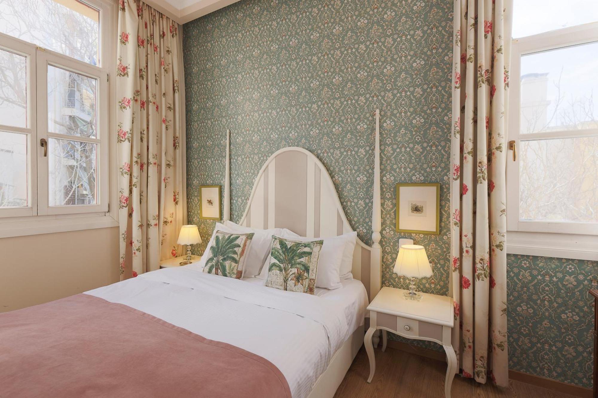 Gatto Perso Luxury Studio Apartments Tesalonika Bagian luar foto