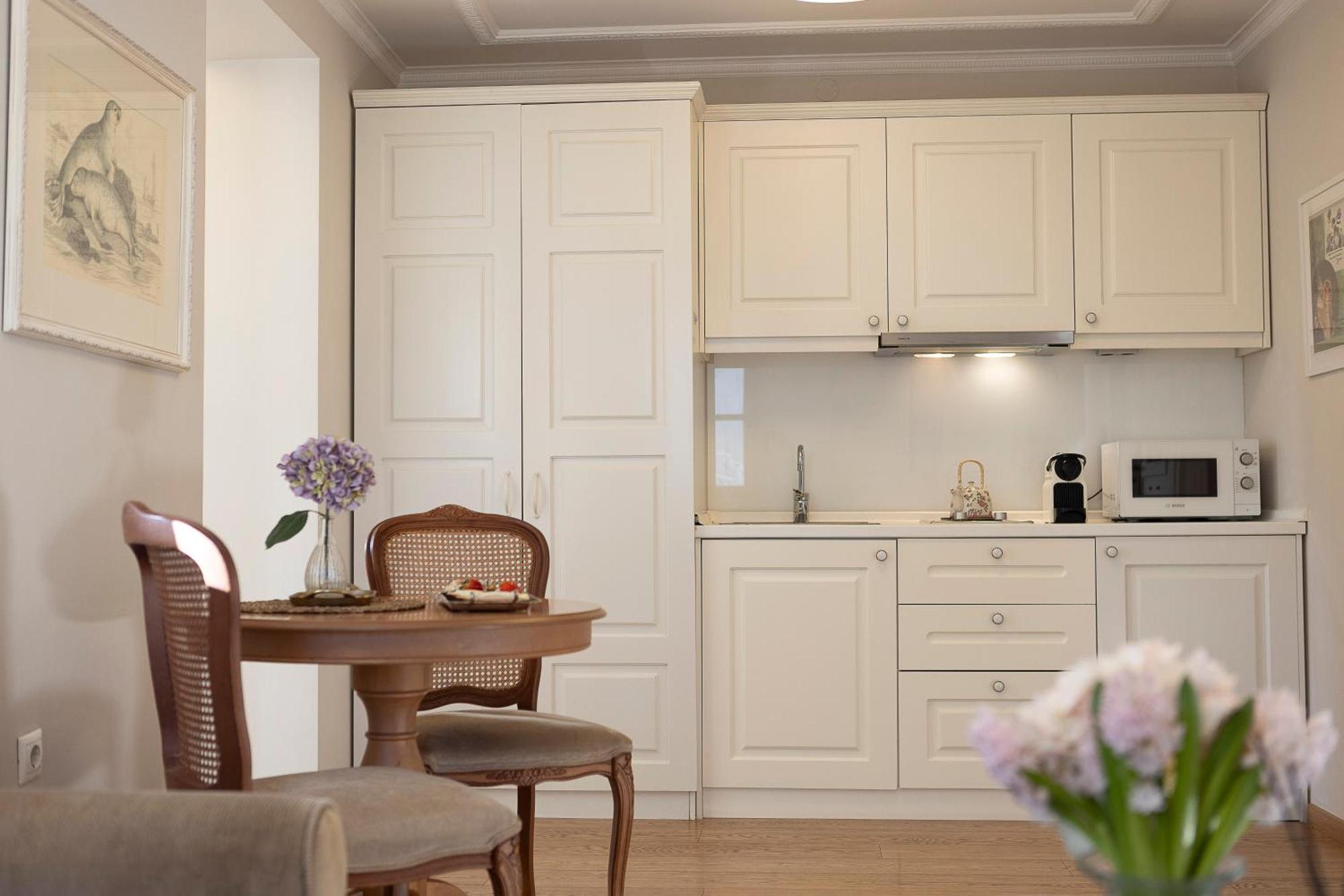 Gatto Perso Luxury Studio Apartments Tesalonika Bagian luar foto