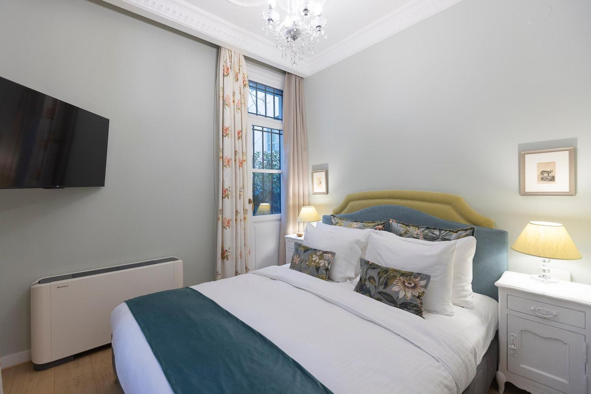 Gatto Perso Luxury Studio Apartments Tesalonika Bagian luar foto